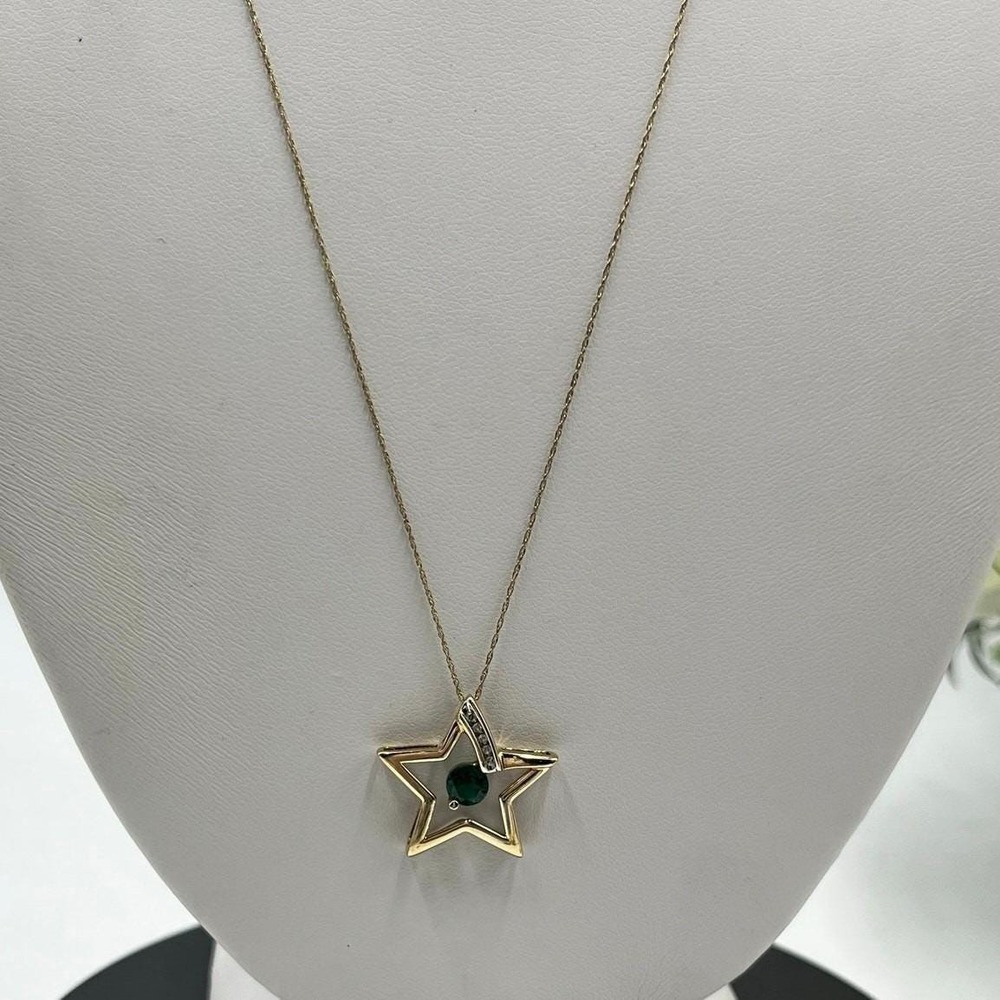Alwand Vahan 10k Gold Star Emerald‎ Heart Center Stone Diamonds Pendant Necklace